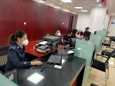 防控疫情我在崗 幫扶企業(yè)、服務(wù)群眾&ldquo;不打烊&rdquo;